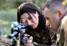 همسر نخست وزیر ارمنستان دست به اسلحه شد + تصاویر