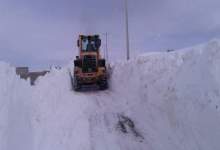 مسدود شدن راه ارتباطی بیش از ۲۰۰ روستای کهگیلویه و بویراحمد / نجات 5 معلم گرفتار در برف