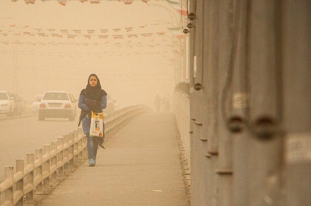 مشکلاتِ درشت «ریزگردها» در سراسر ایران/سرفه‌های آسمان تمامی ندارد