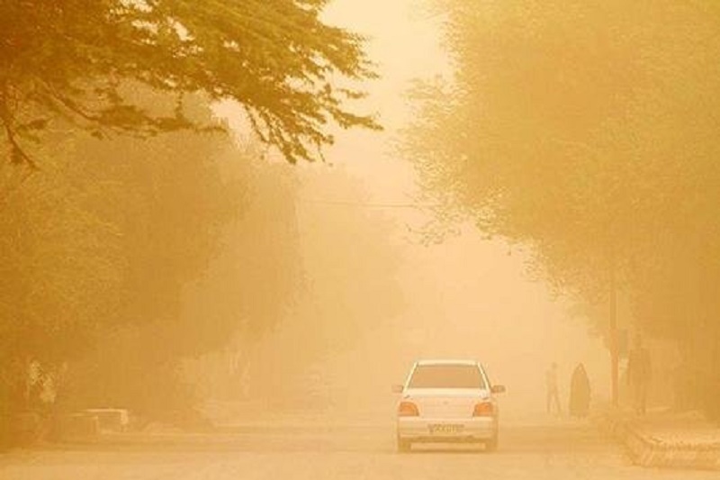 مشکلاتِ درشت «ریزگردها» در سراسر ایران/سرفه‌های آسمان تمامی ندارد