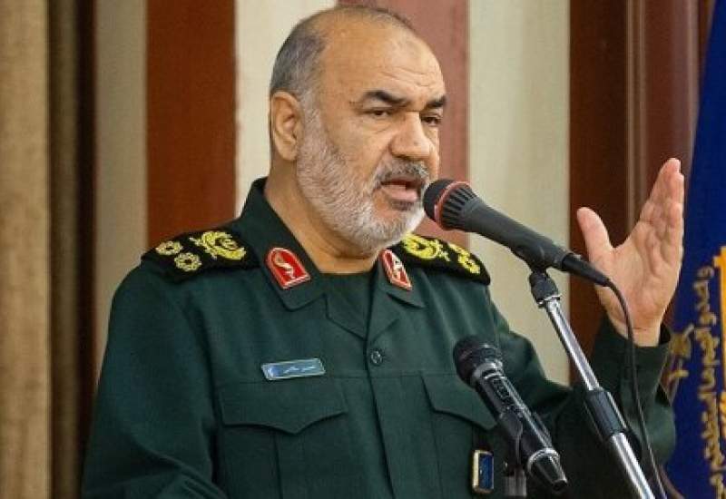سرلشکر سلامی: علت انصراف دشمن از حمله زمینی به ایران، قدرت نیروی زمینی است
