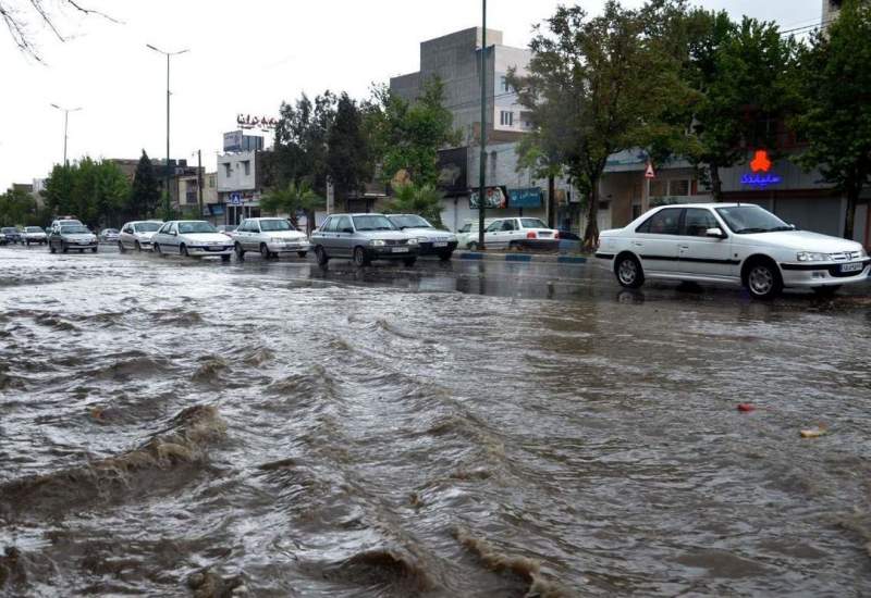 بارش‌های شدید عشایر را گرفتار کرد / مسدود شدن کمربندی گچساران  / راه «گرگو» بسته شد (+ فیلم )
