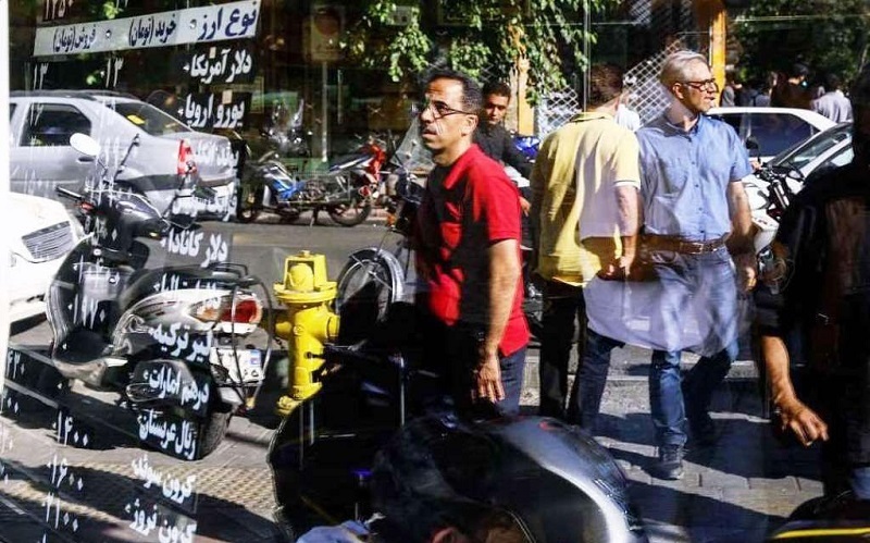 خرید ۵۰۰۰ یورو برای چه کسانی امکانپذیر است؟ خرید ۵۰۰۰ یورو برای چه کسانی امکانپذیر است؟