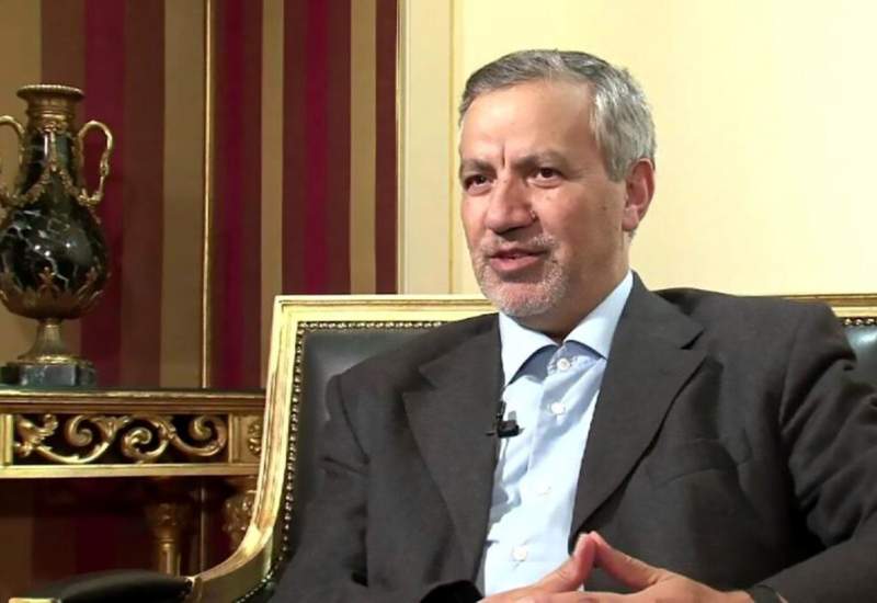 عطالله مهاجرانی: قانون اساسی باید «اصلاح» شود