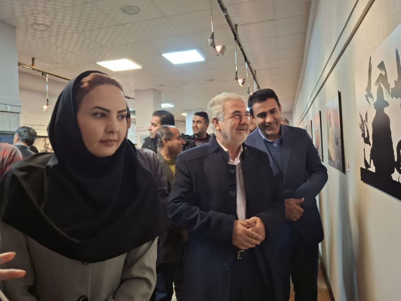 هفدهمین جشنواره هنرهای تجسمی فجر در کهگیلویه و بویراحمد آغاز شد / فتاح محمدی: مقابله با شبیخون فرهنگی نیازمند رویکردهای فرهنگی است / با برخورد نظامی و سخت نمی‌توان کار فرهنگی کرد