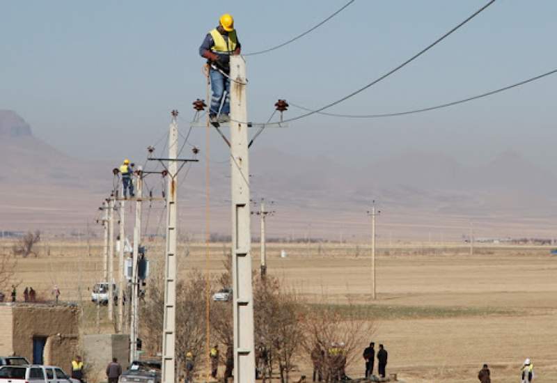 بهارستان چاروسا را سبز می‌کند؟