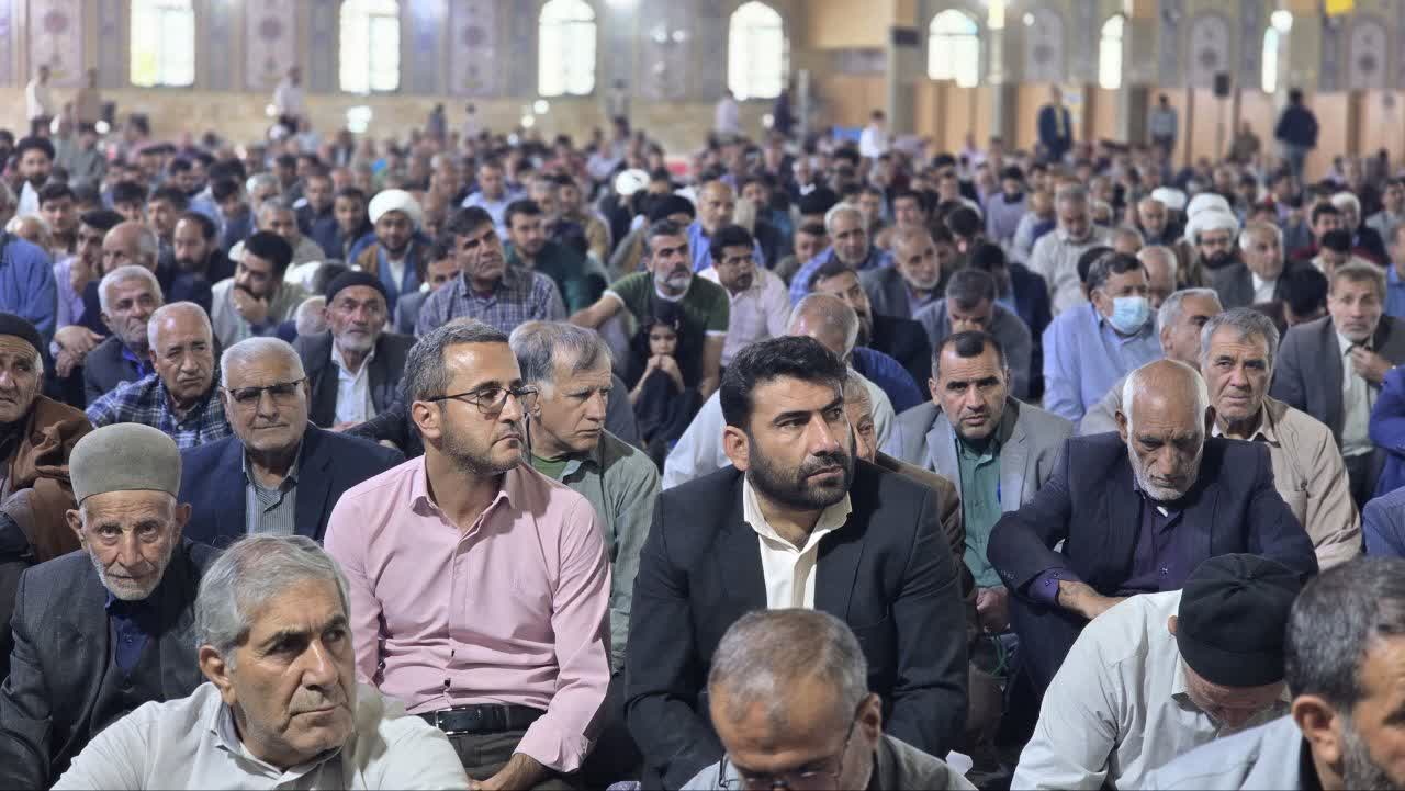 مسئولان با مردم با احترام رفتار کنند / صرفه‌جویی در مصرف آب و برق ضرورت دارد / کاهش بارندگی‌ها ناشی از گناهان ما است