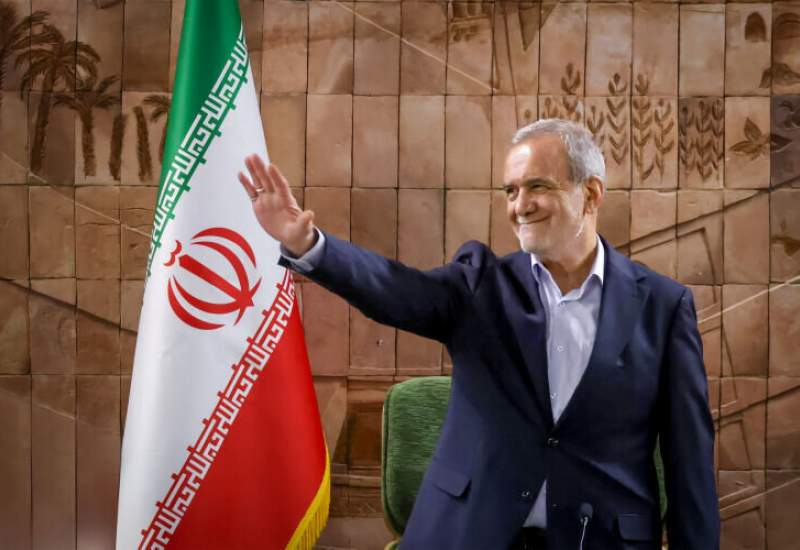 پزشکیان: اگر مسئولان ما قرار بود رانت و رشوه بگیرند، سطح زندگی آنها اینگونه نبود / خارجی ها از سطح زندگی مسئولان ما تعجب می کنند