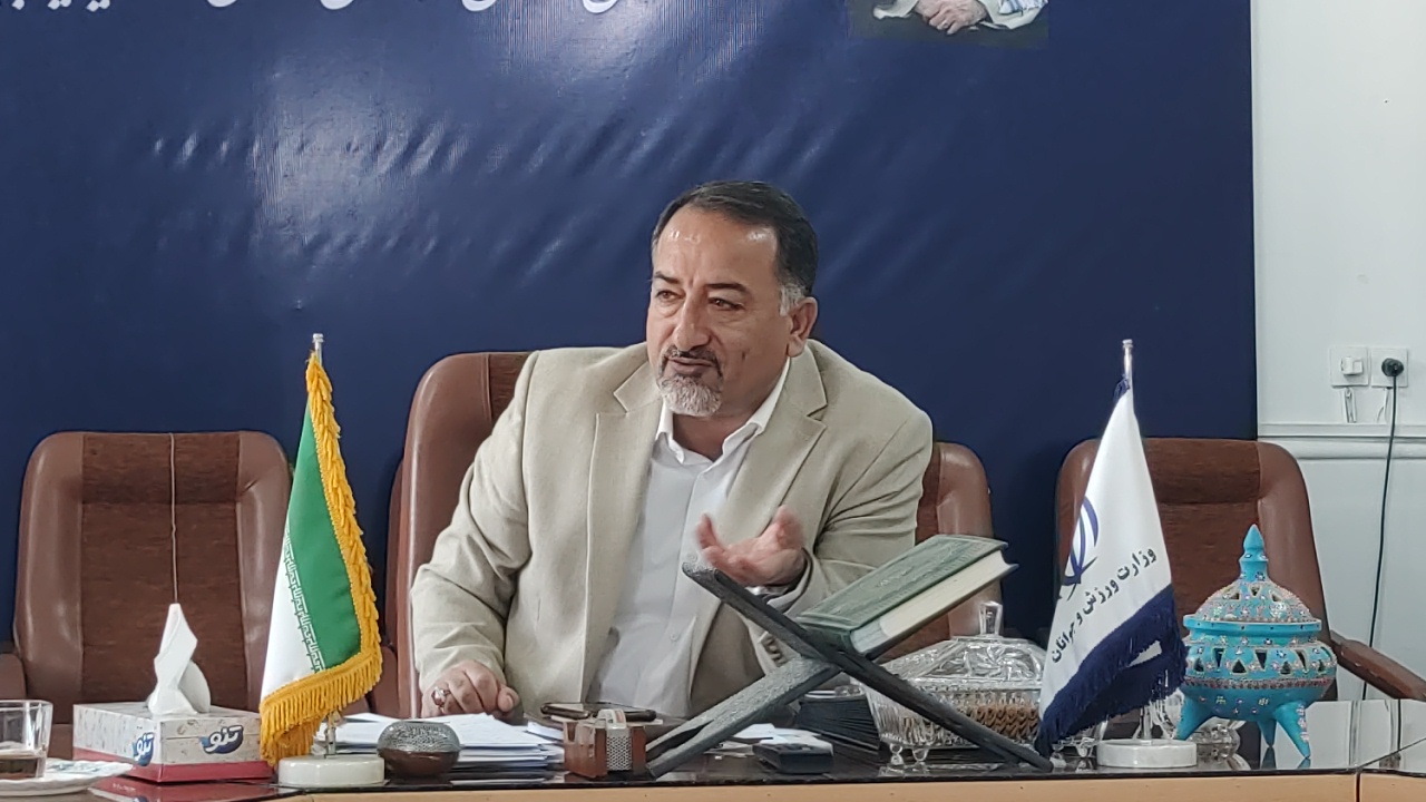 پارسایی، سرپرست اداره کل ورزش و جوانان کهگیلویه و بویراحمد: نمیشود کاری را به کسی سپرد که صلاحیت لازم را ندارد / ما باید بهطور شفاف و در چارچوب قانون عمل کنیم / باوند: تعطیلی هیئتهای ورزشی در سرفاریاب با اعتبارات بلااستفاده