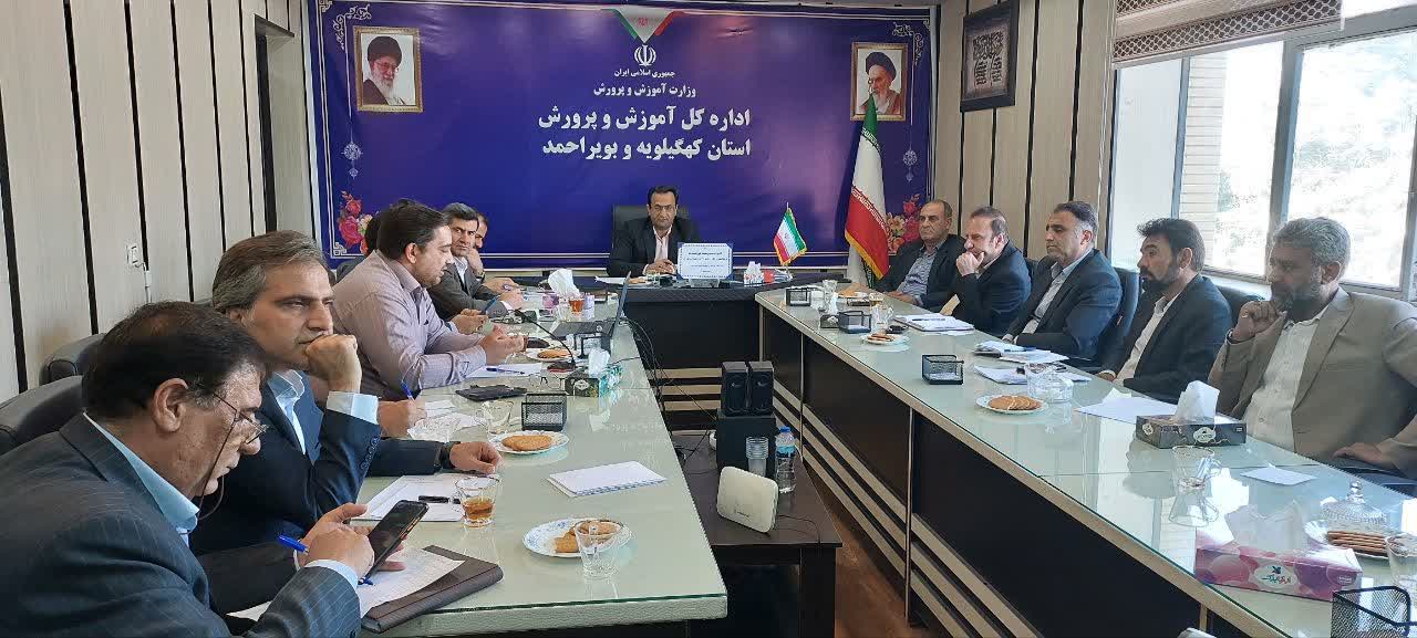 ضربالاجل تصحیح اوراق امتحانی؛ پایان هفته، آخرین فرصت / مدیرکل آموزش و پرورش: ضعف عملکرد در تصحیح اوراق پذیرفتنی نیست