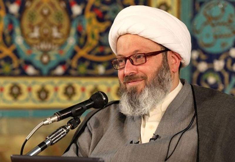 تصاویر|   استقبال از حجت‌الاسلام قاسمیان پس از ورود به کشور