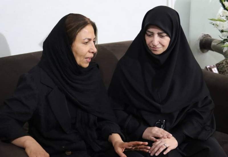 تصاویر | خائیز در سوگ دیده‌بان / معاون رئیس‌جمهور: تشکیل کمیته مشورتی حمایت از محیط‌بانان  / محیط‌زیست در حاشیه تصمیم‌گیری؛ امنیت محیط‌بانان تا کی قربانی سیاست‌گریزی؟  <img src="/images/picture_icon.png" width="11" height="10" border="0" align="top">