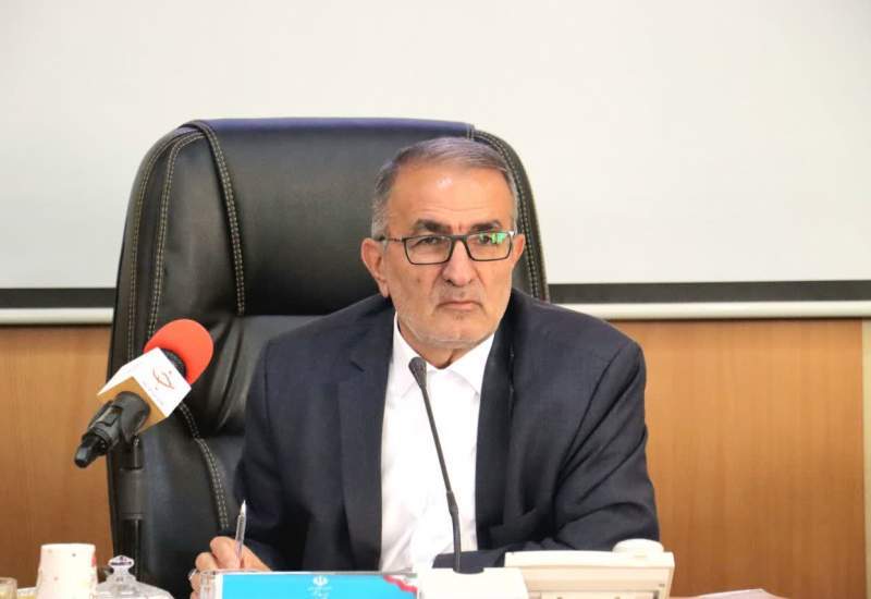 واکنش یدالله رحمانی، استاندار کهگیلویه و بویراحمد به پاره کردن کتب درسی توسط دانش‌آموزان؛ فضای خسته‌کننده مدارس، دانش‌آموزان را دل‌زده می‌کند!
