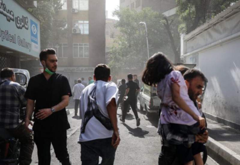 وزارت بهداشت: پس از گذشت ۶۵ ساعت از حملات اسرائیل، تعداد ۱۴۸۱ نفر مصدوم و شهید شدند/ ۲۲۴ زن، مرد و کودک از این افراد، به شهادت رسیدند/ ۱۲۷۷ نفر در بیمارستان‌های دانشگاهی کشور بستری شدند