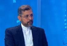 معاون عراقچی: ما بسیار به رسیدن به یک توافق نزدیک شده بودیم که اسرائیل به ناگاه به ایران تجاوز نظامی کرد / آمریکایی‌ها و مقام‌های ارشد آنها از کانال‌های پشت پرده به ما پیام می‌دهند که آنان نقشی در این حمله نداشته اند / آمریکایی ها باید بدانند این جنگ، جنگ آمریکا نیست ولی اگر آمریکا به آن بپیوندد قطعا باتلاق آمریکا و یک جهنم واقعی برای منطقه خواهد بود