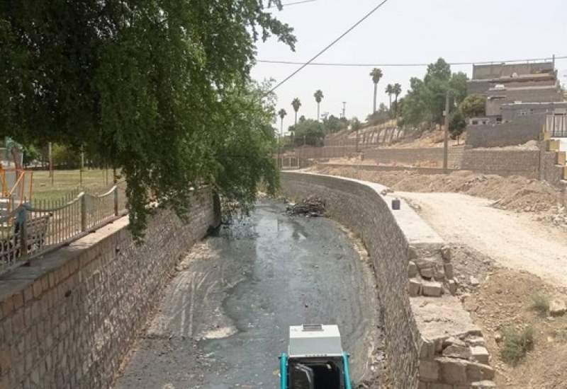 تصاویر | پاک‌سازی دوره‌ای و مستمر کانال‌های سطح شهر دوگنبدان  <img src="/images/picture_icon.png" width="11" height="10" border="0" align="top">