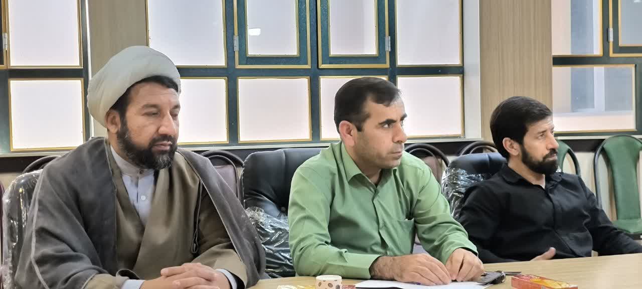 تصاویر | هیئترئیسه جدید کانون مداحان کهگیلویه و بویراحمد انتخاب شد / رضایی رئیس کانون مداحان شد