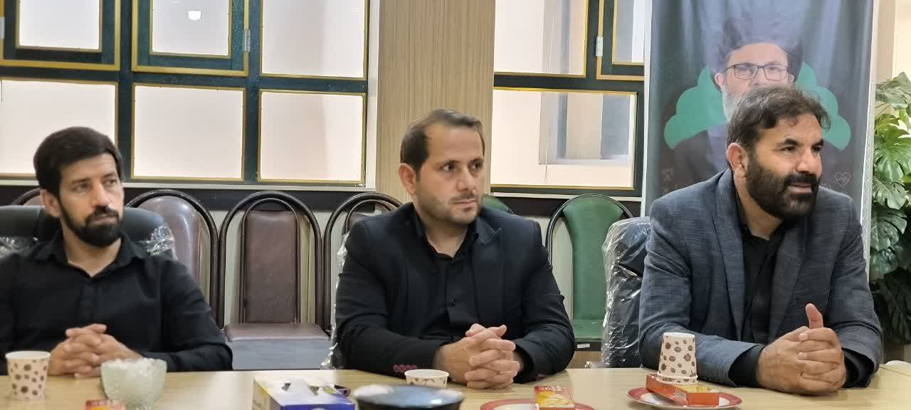 تصاویر | هیئترئیسه جدید کانون مداحان کهگیلویه و بویراحمد انتخاب شد / رضایی رئیس کانون مداحان شد