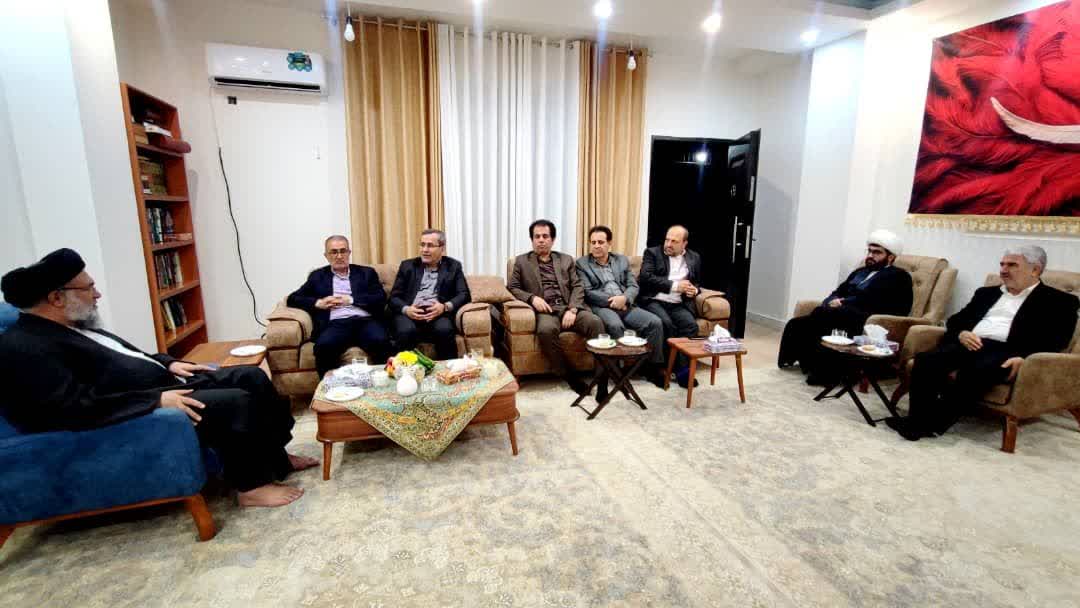 تصاویر | دیدار مردادی رحمانی با امام جمعه یاسوج