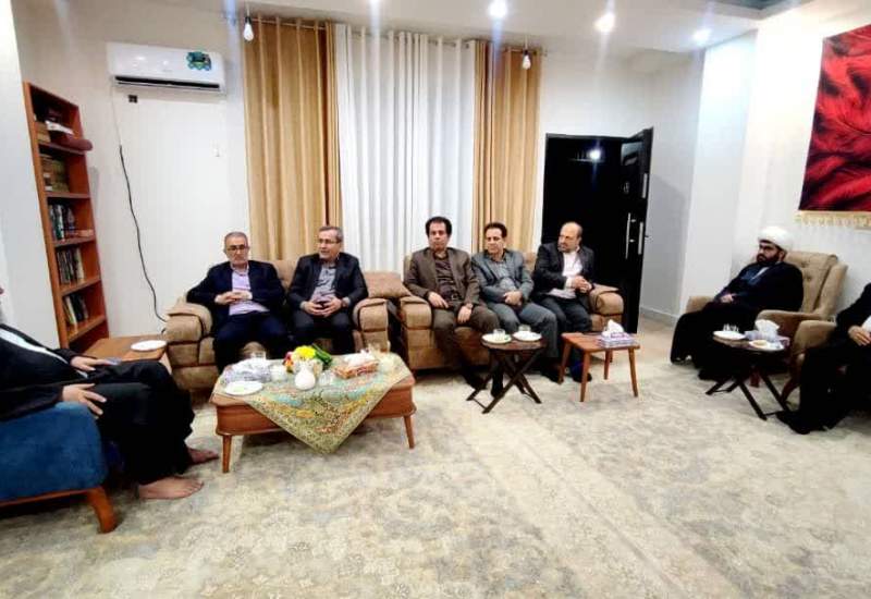 تصاویر | دیدار مردادی  رحمانی با امام جمعه یاسوج