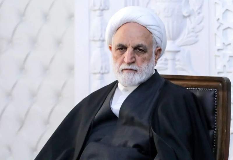 رئیس قوه قضائیه: به کسانی که خواستار آزادی زندانیان سیاسی بودند، گفتم فهرست افراد مد نظر را اعلام کنید تا درباره آن‌ها به بررسی بپردازیم، [اما] هیچ‌کدام به من فهرستی ارائه ندادند/ در خلال جلسه امروز هم دو نفر گفتند که هر چه تأمل کردند به بیش از ۳ الی ۵ نفر زندانی سیاسی نرسیدند؛ خب این موضوع را اعلام کنید تا تبلیغات سوء معاندین خنثی شود