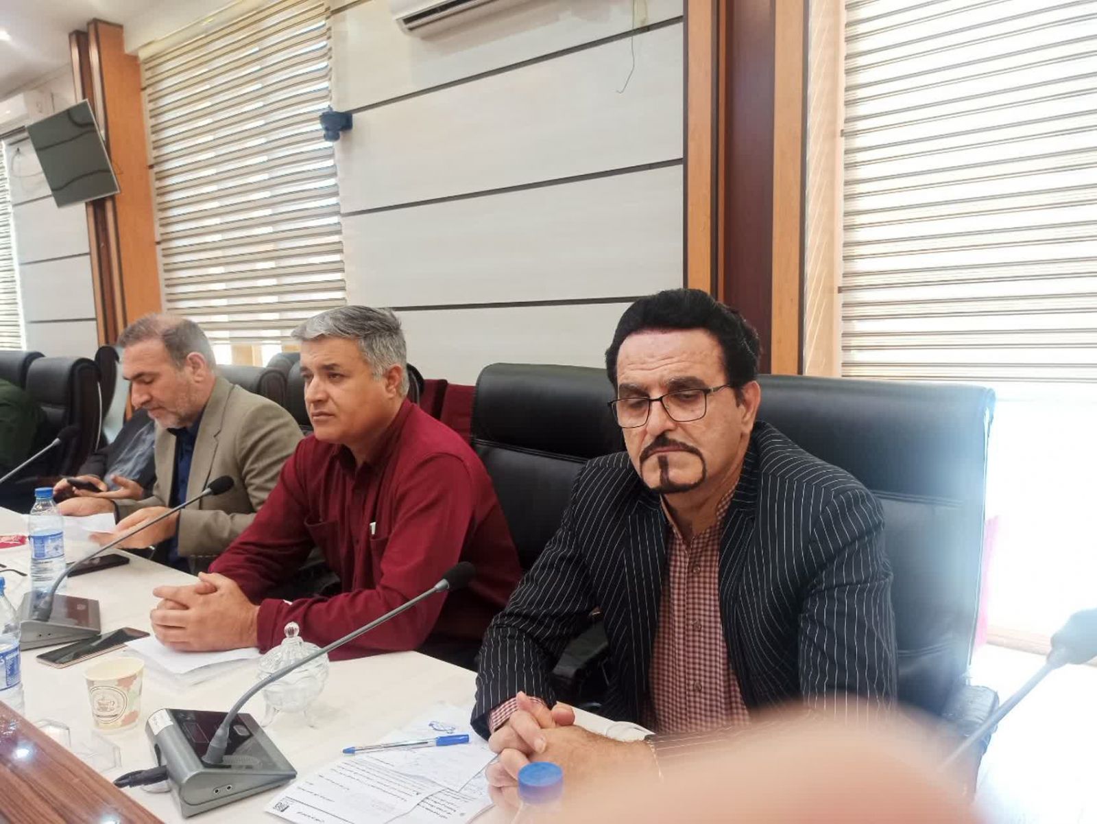 نشست شورای سلامت و امنیت غذایی شهرستان گچساران بدون حضور فرماندار 