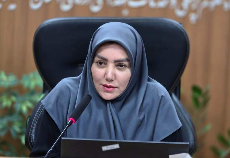 ژست منتقدانه سرپرست دانشگاه علوم پزشکی یاسوج / خانم پناهی شما مسئول هستید و باید پاسخگو باشید نه منتقد و مطالبه‌گر!