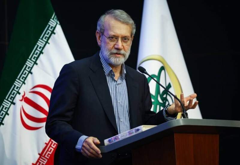 علی لاریجانی: یکی از مسئولان کشورهای منطقه می‌گفت، روز اول جنگ نتانیاهو با او تماس گرفت و گفت کار ایران تمام شد؛ روز چهارم یا پنجم جنگ هم من تماس گرفتم؛ گفتم وضع‌تان چطور است؟ گفت خیلی مشکل داریم / استراتژی و نوع حرکت نظامی ایران در مقابله با اسرائیل یک دستاورد بود