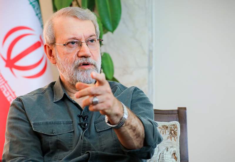 علی لاریجانی: بعضی‌ها در داخل گفتند خوب است که مثلاً این شش ماه تمدید مهلت اسنپ‌بک را بپذیریم؛ ما این را قبول نداریم / در شورای دفاع موضوع خریداری تجهیزات جدید هم مطرح شد / تکیه‌ی ما بیشتر بر مسائل داخلی است، ولی از کمک‌های دیگران هم استفاده می‌کنیم / در حوزه‌ی پدافند و رادارها یک نقایصی داشتیم که الان در این امور متمرکزند و دارند کار می‌کنند / در بخش‌های امنیّتی هم اشکالاتی وجود داشته که جلساتی هم در این زمینه دارد برگزار می‌شود
