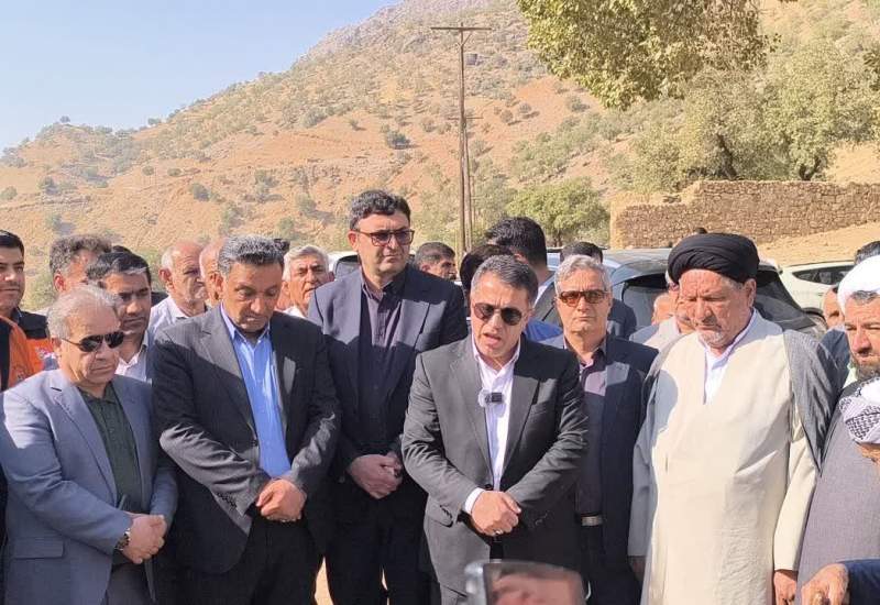 فیلم | بن‌بست تاریخی چاروسا و دیشموک شکسته می‌شود؟ کلنگ ۲۶۲ میلیاردی بر زمین خورد! / از انتظار ۲ ساعته تا افتتاح ۱۷ پروژه؛ هفته دولت در کهگیلویه چگونه آغاز شد؟