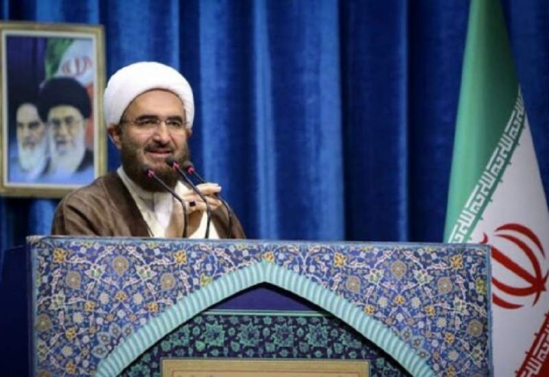 شعاردهندگان در نماز جمعه تهران تذکر گرفتند