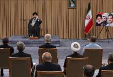 چند فیلم جالب از دیدار رئیس جمهور و اعضای هیئت دولت با رهبر انقلاب؛ از حرف‌های خصوصی رهبری به پزشکیان، ا انضباط بازار و اسراف در سفرها  