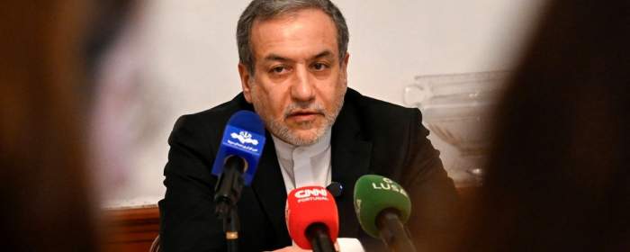 عراقچی: احتمالا جلسه دیگری با مسئول سیاست خارجی اتحادیه اروپا تشکیل شود؛ البته منوط به این هست که اروپا تصمیم خودش را بگیرد  