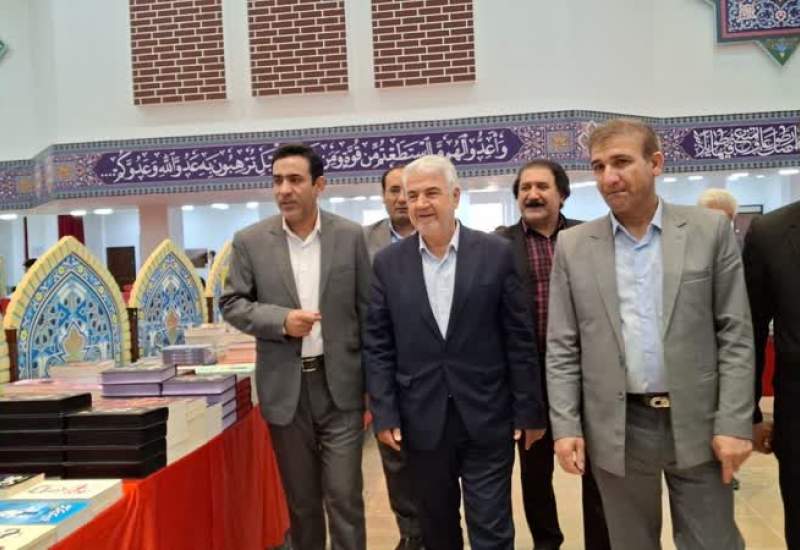 نمایشگاه بزرگ کتاب یاسوج با عرضه ۵۰ هزار جلد کتاب گشایش یافت  <img src="/images/picture_icon.png" width="11" height="10" border="0" align="top">