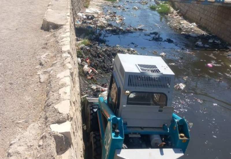 استمرار خدمات شهری با لایروبی کانال‌ها+تصاویر  <img src="/images/picture_icon.png" width="11" height="10" border="0" align="top">