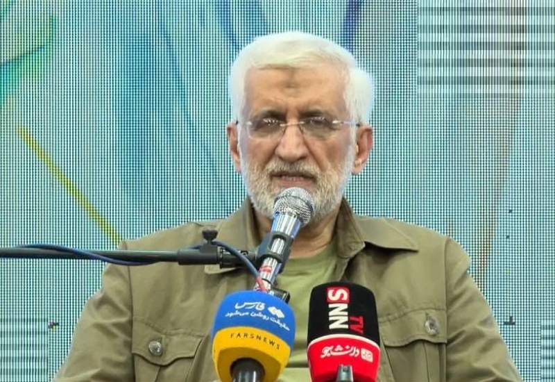 سخنرانی جنجالی جلیلی در دانشگاه شیراز: آماده‌ام با روحانی مناظره کنم/ گلابی‌های برجام چه شد؟ / جلیلی بالاخره بعد از سال‌ها اعتراف کرد! / ماجرا چه بود؟  + فیلم