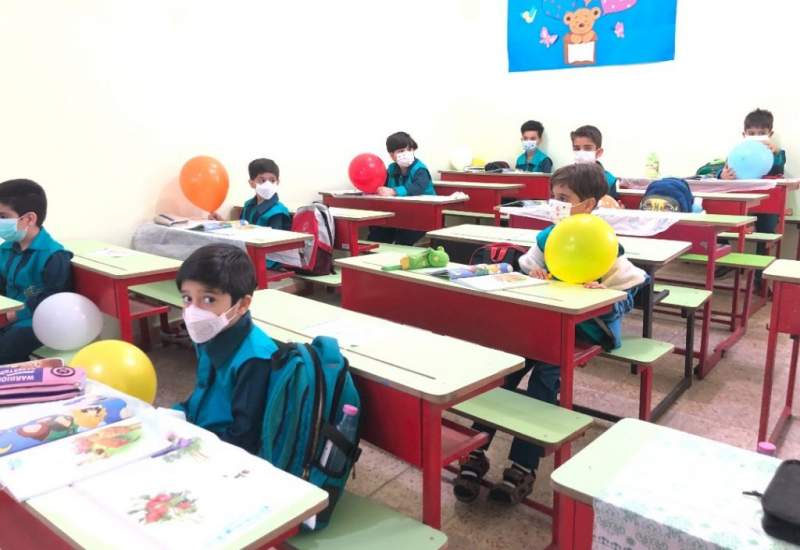 سخنگوی کمیسیون آموزش مجلس: کاهش سن ورود به آموزش رسمی از ۶ سال به ۵ سال در کمیسیون تصویب شد / دوره پیش‌دبستانی در ۵ سالگی اجباری می‌شود / ساختار آموزشی به تدریج از الگوی «۳-۳-۶» به «۳-۳-۵-۱» تغییر خواهد کرد / کودکان یک سال زودتر وارد مدرسه می‌شوند و زودتر دیپلم می‌گیرند / هدف ما این است که این مصوبه در صحن علنی تصویب و تبدیل به قانون شود