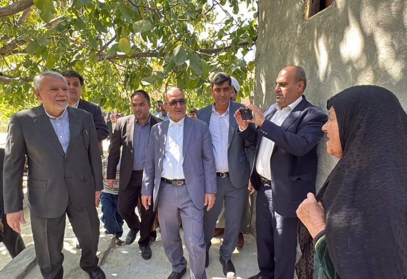 تصاویر | وزیر میراث فرهنگی و استاندار کهگیلویه و بویراحمد در سادات امامزاده علی (ع)  <img src="/images/picture_icon.png" width="11" height="10" border="0" align="top">