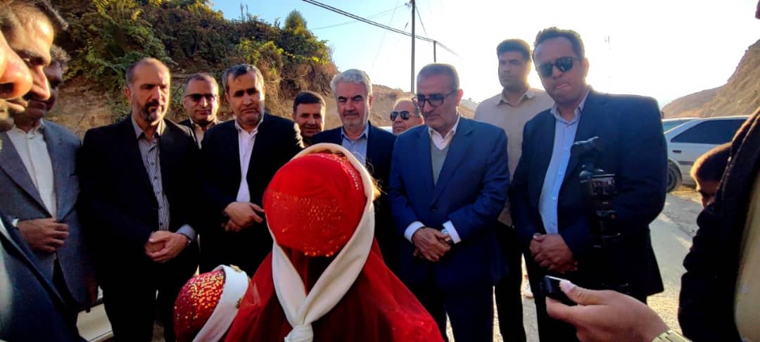 تصاویر | رؤیای جهانی‌شدن مارین؛ نخستین جشنواره انار در گچساران برگزار شد