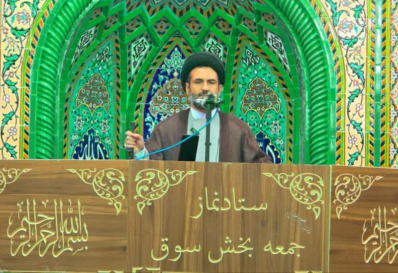 امام‌جمعه سوق: بعضی مسئولان فقط وقتی دوربین هست پیدایشان می‌شود /  از بی‌توجهی مسئولان به مشکلات ورزش و جوانان گلایه‌مندیم، اماکن ورزشی ما فرسوده‌اند