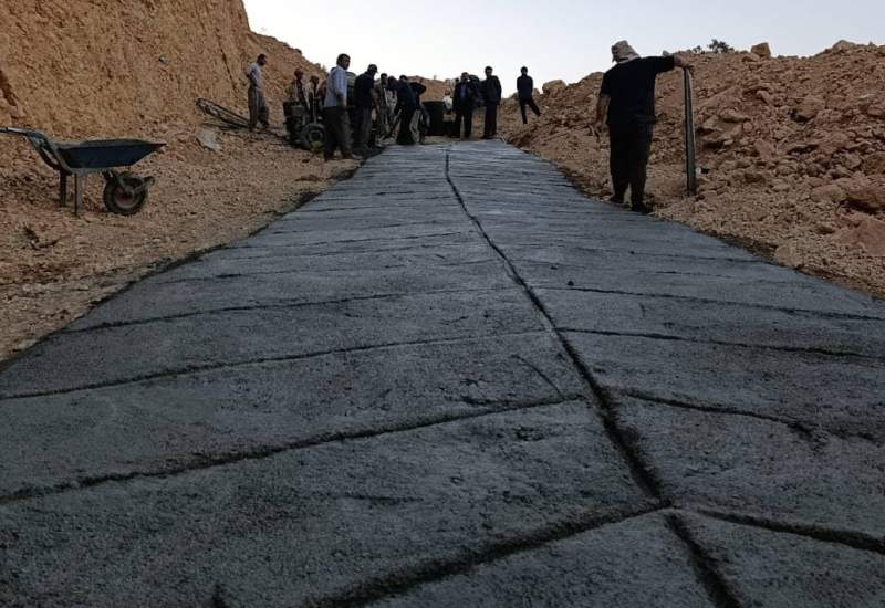 تصاویر | کار عجیب و معنادار اهالی روستای «جلاله» سادات محمودی دنا / آیا مسئولان منظور این اقدام مردم را متوجه می‌شوند؟