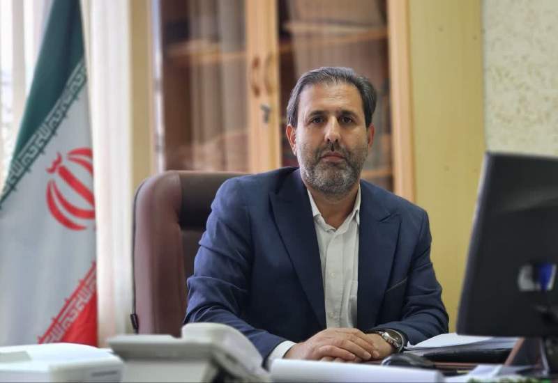 قصه شورای شهر دوگنبدان از زبان مدیرکل امور شهری و شوراهای کهگیلویه و بویراحمد / فرج‌زاده: نه تاجگردون و نه نزدیکان او هیچ درخواستی از ما نداشته‌اند / اعضای شورای این شهر در عزل و نصب نیروها دخالت‌های شدیدی داشته‌اند /  مسیر فعلی شورای شهر و شهرداری دوگنبدان، راه درستی برای توسعه نیست / خویشاوندان درجه یک خود (مانند پسران، خواهرخانم، خواهرزادگان، برادرزادگان و دامادها) را به کار گماشته‌اند / گچساران پول دارد؛ اما تحرک ندارد /  این فرآیند کاملاً قانونی و بدون تأثیرپذیری از هیچ مرجع سیاسی انجام می‌شود /  نگاه ما در دفتر امور شوراها، نگاه سیاسی نیست