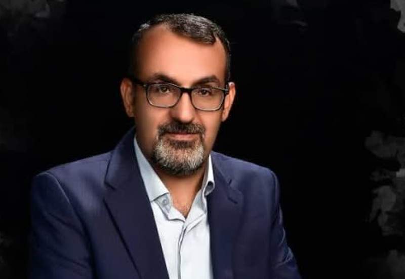 حسین قائمیاصل، معاون اداری و مالی دانشگاه یاسوج: لیست ۱۷ نفره مربوط به مدیران پیشین است، نه ما! / در مدیریت دانشگاه یاسوج بر اصل قانونمداری، شفافیت و شایستهسالاری پایبندیم /  هیچگاه با نیروهایی که دارای تفکرات متفاوت هستند، برخورد تند یا سلبی نداشتهایم /  در زمان مدیریت ما هیچ نیروی جدیدی تحت چنین عناوینی اضافه نشده است / کسی که به سیاستهای کلان دولت اعتقاد ندارد، نمیتواند مدیر باشد / تنها مدیری هستم که عکس رئیسجمهور در دفترم نصب شده است حسین قائمیاصل، معاون اداری و مالی دانشگاه یاسوج: لیست ۱۷ نفره مربوط به مدیران پیشین است، نه ما! / در مدیریت دانشگاه یاسوج بر اصل قانونمداری، شفافیت و شایستهسالاری پایبندیم /  هیچگاه با نیروهایی که دارای تفکرات متفاوت هستند، برخورد تند یا سلبی نداشتهایم /  در زمان مدیریت ما هیچ نیروی جدیدی تحت چنین عناوینی اضافه نشده است / کسی که به سیاستهای کلان دولت اعتقاد ندارد، نمیتواند مدیر باشد / تنها مدیری هستم که عکس رئیسجمهور در دفترم نصب شده است
