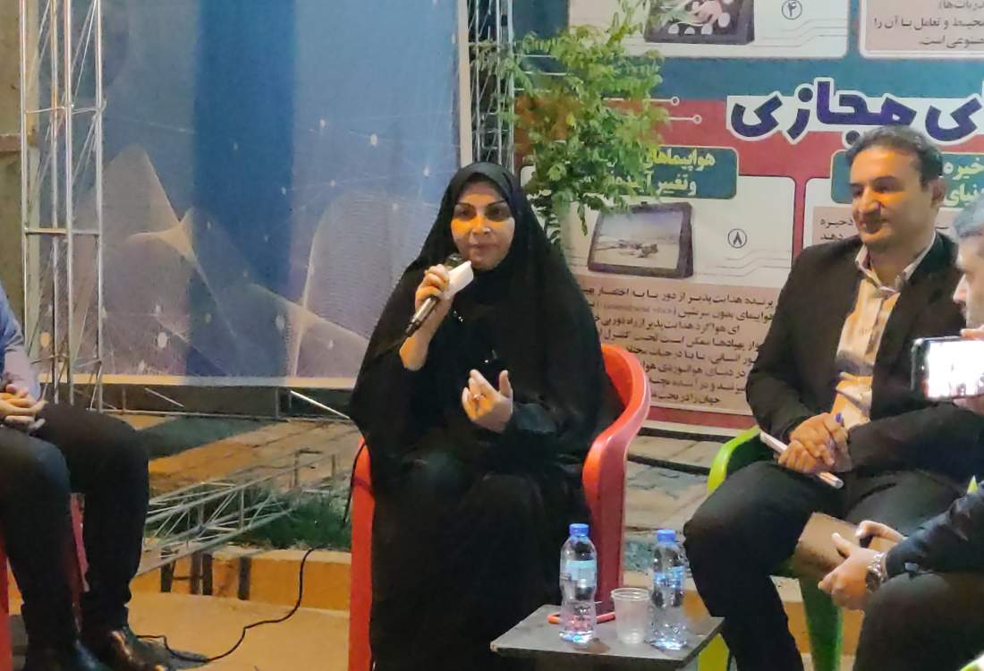 ملک‌حسینی: ساخت‌وساز خارج از «طرح هادی» عامل اصلی قطعی ارتباطات روستایی است / راه مقابله با آسیب‌های مجازی ارتقای «سواد رسانه‌ای» است، نه مسدودسازی