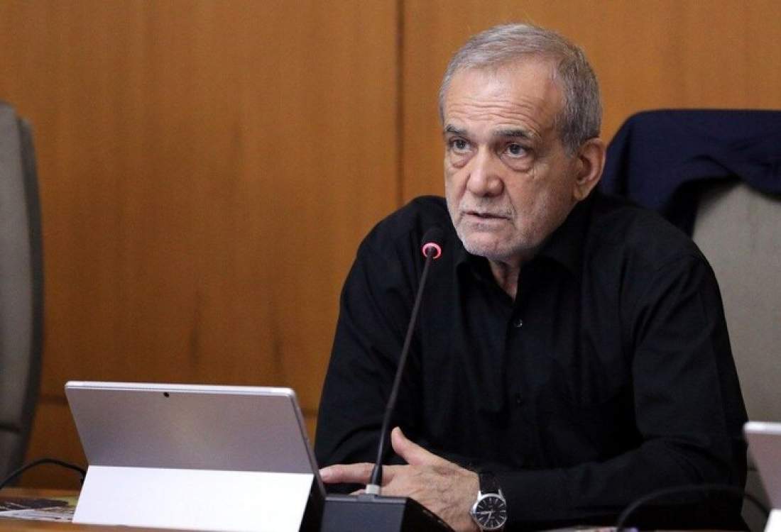 نامهای سرگشاده به رئیسجمهور؛ از ترس چاله افراط، به چاه تفریط افتادم نامهای سرگشاده به رئیسجمهور؛ از ترس چاله افراط، به چاه تفریط افتادم
