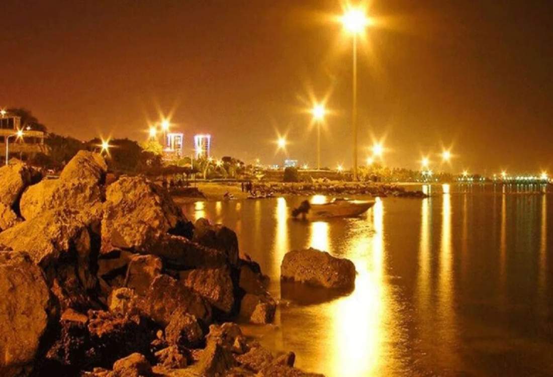 شنیده شدن صدای ۶ انفجار در روستایی حوالی قشم و ۶ انفجار در بندرعباس شنیده شدن صدای ۶ انفجار در روستایی حوالی قشم و ۶ انفجار در بندرعباس