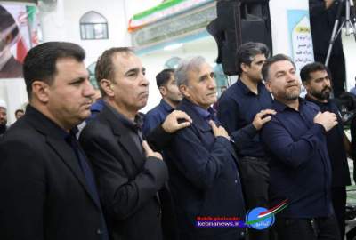 فیلم| سینه زنی مدیران و کارکنان صنعت نفت گچساران در سوگ رهبر شهید  <img src="/images/video_icon.png" width="11" height="10" border="0" align="top">