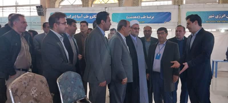مردم از نمایشگاه پژوهش استان بازدید کنند / شهابی نسب: اختصاص بیش از 1 میلیاردتومان به طرح های پژوهشی استان / رئیس دانشگاه یاسوج: دانشگاه ها باید از بودجه دولتی مستقل شوند
