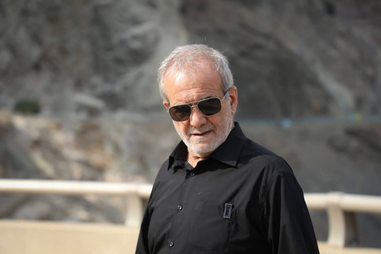 هشدار جدی پزشکیان درباره پایان آب‌های زیرزمینی/ اگر امروز نخواهیم صرفه‌جویی کنیم، فردا با بحران آب روبرو خواهیم شد!