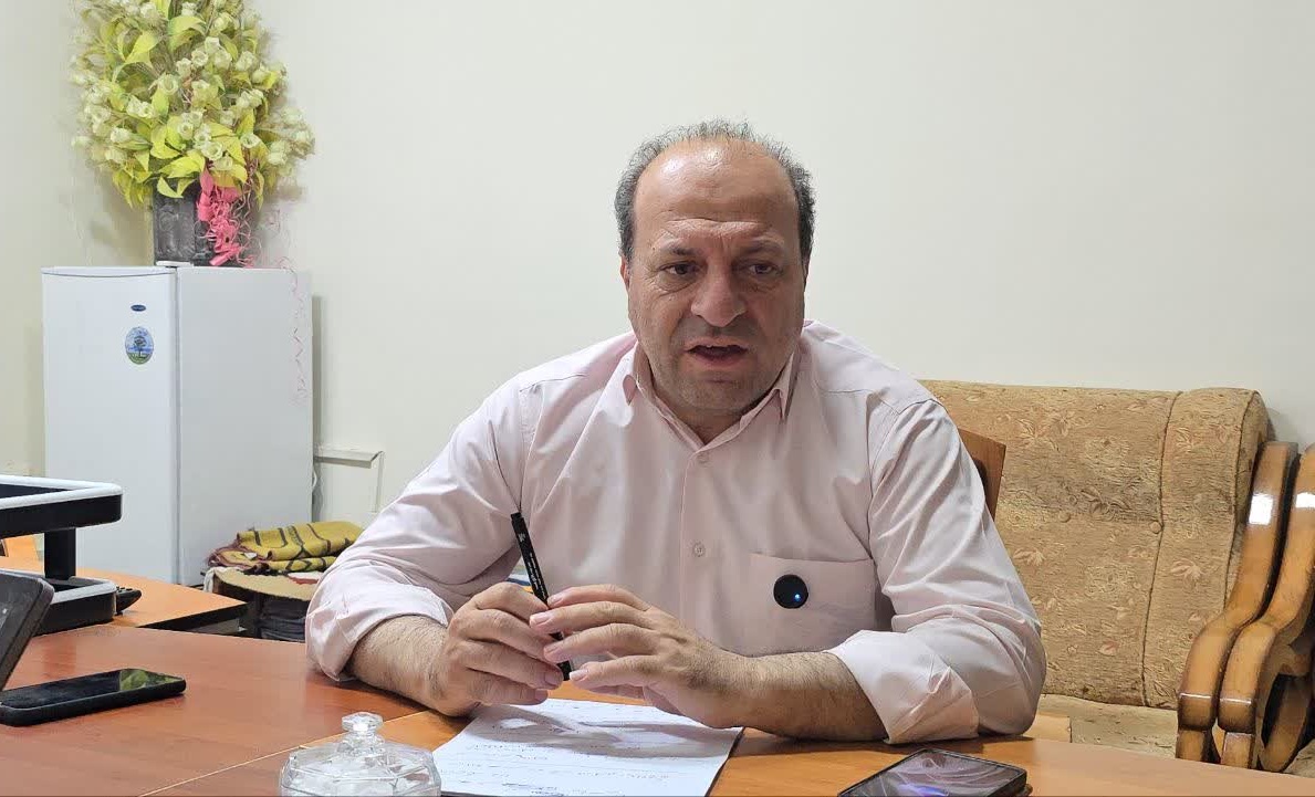 سید احسان عسکری، معاون اقتصادی کهگیلویه و بویراحمد: در سفر پزشکیان، رئیس‌جمهور  که ظرف ۴۵ روز آینده انجام می‌شود، شاهد تحولات بزرگی خواهیم بود /  ۷۰ پروژه بزرگ با ۸.۷ میلیارد دلار سرمایه‌گذاری در استان / آغاز عملیات توسعه میادین نفتی شورم، دودرو و گازی مختار با 5 هزار همت /  امیدواری به کلنگ‌زنی ۱۵ طرح جدید در سفر رئیس‌جمهور / پروژه میدان گازی مختار به دلیل برخی کارشکنی‌ها در سطح وزارت نفت، حدود ۵۰ روز است که عملیات آن متوقف مانده است / پروژه گردشگری پل معلق و زیپ‌لاین تنگ مهریان با وجود برخی معارضات در حال پیشرفت است